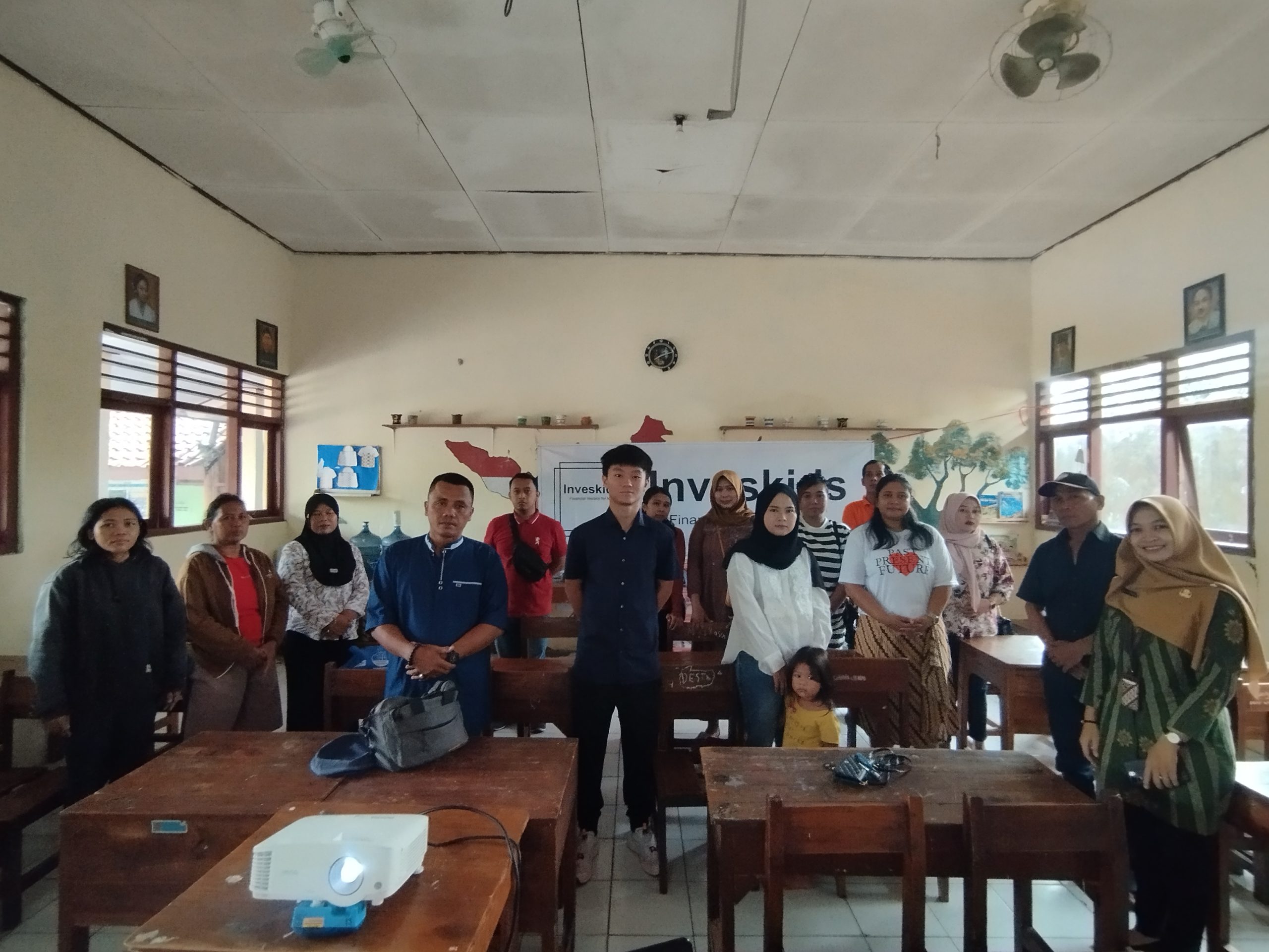 Read more about the article Financial Literacy Seminar for Parents at Kuningan 03 Elementary School