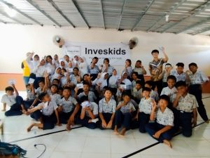 Read more about the article Learning to Save Through Recycling at Kuningan 03 Elementary School