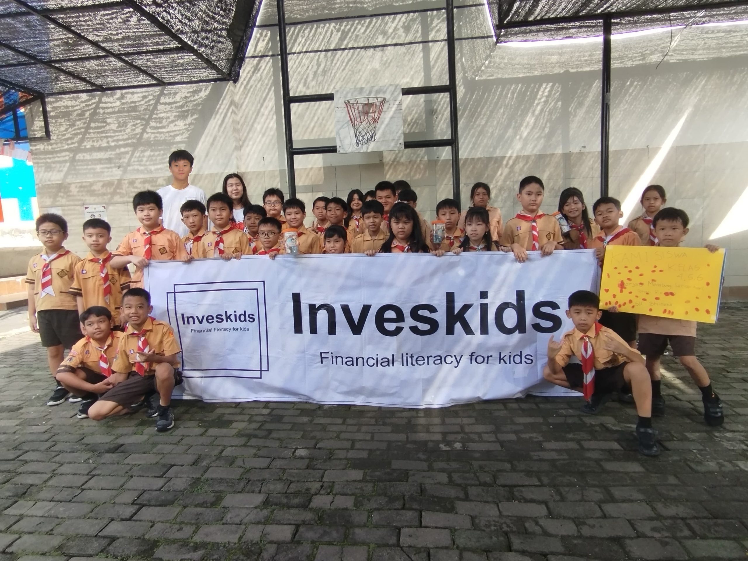 You are currently viewing Saving Commitment at Bhinneka Elementary School